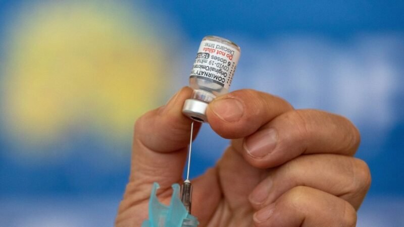 Vacinação bivalente contra covid-19 supera 9 milhões de doses