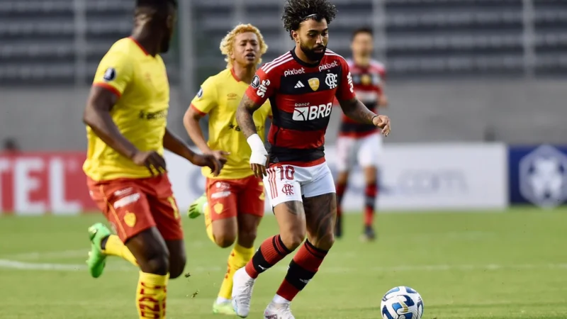 De virada, Aucas vence o Flamengo em estreia na Libertadores