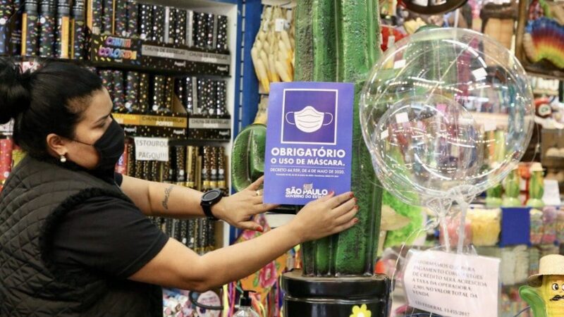 SP: uso de máscara deixa de ser obrigatório em unidades de saúde