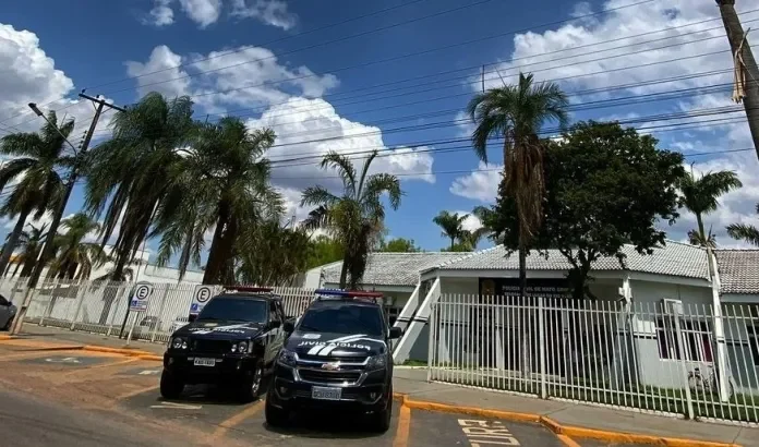Polícia Civil cumpre mandados de buscas contra adolescentes suspeitos de planejar massacre em Lucas do Rio Verde