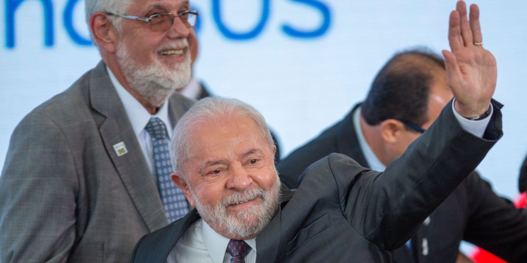 Lula: Brasil Sorridente recupera dignidade e orgulho do cidadão