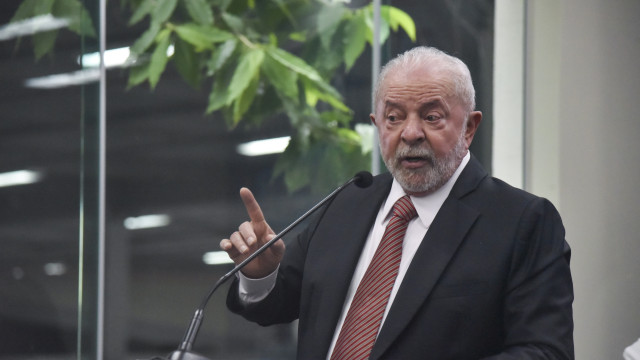 Lula cobra lealdade do PT nas discussões sobre o arcabouço