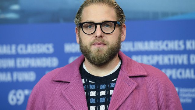 Ator Jonah Hill irreconhecível após perda drástica de peso