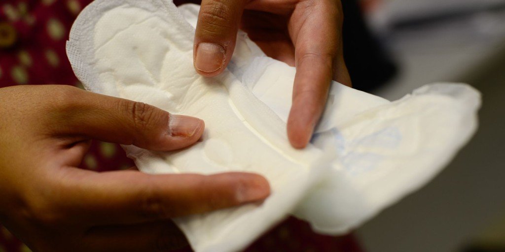 Distribuição de absorventes beneficiará 24 milhões de pessoas