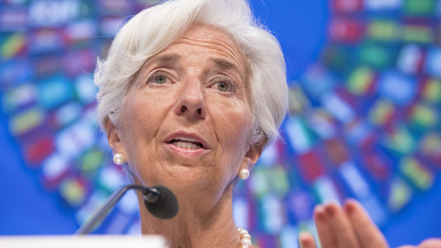 BCE: temos de manter ciclo de alta de juros para trazer inflação à meta, diz Lagarde