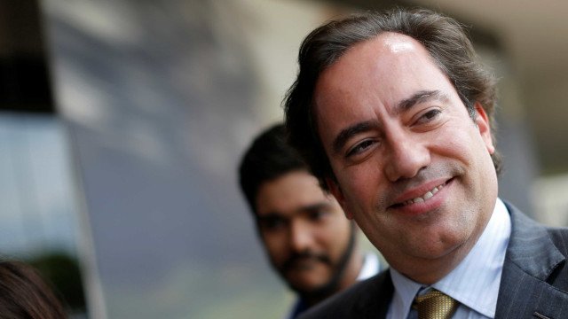 Caixa processa Pedro Guimarães por forçar funcionário a comer pimenta e chamá-lo de ‘bambi’