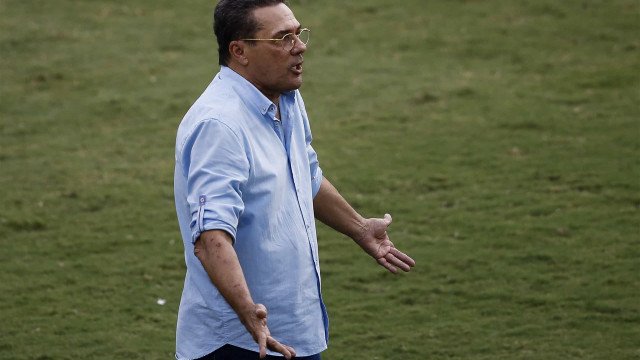 Luxemburgo cobra nova postura no Corinthians: ‘Tem que ter colhão para jogar aqui’