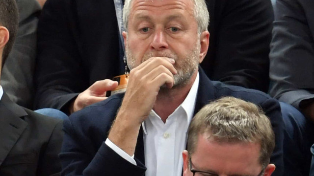 Abramovich volta atrás e não doa dinheiro da venda do Chelsea à Ucrânia