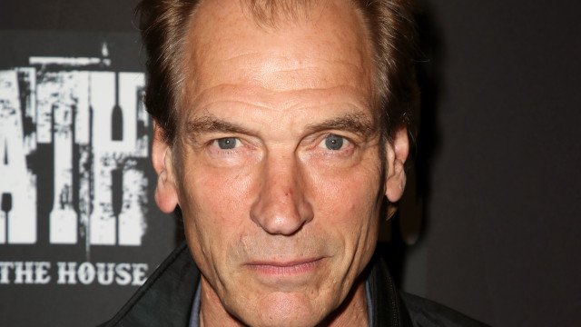 Morre Julian Sands, ator que desapareceu ao fazer trilha em janeiro, aos 65 anos