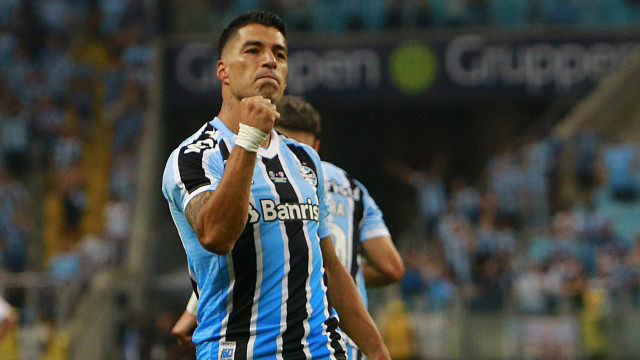 Grêmio se sensibiliza com Suárez e já prepara ambiente para aposentadoria