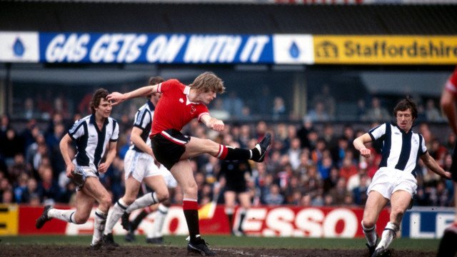 Morre McQueen, ‘lenda’ do Manchester United que lutava contra a demência