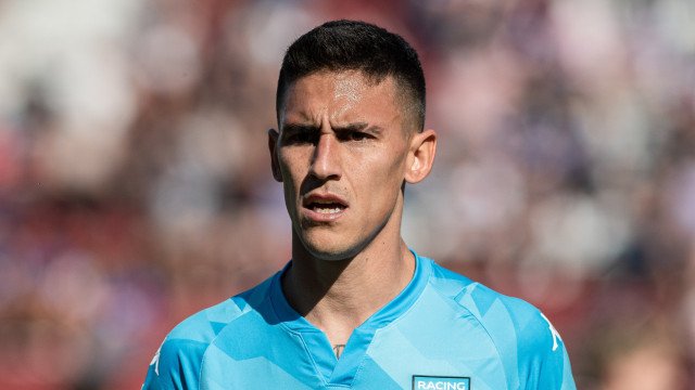 Dirigente confirma Rojas no Corinthians e paraguaio chora em despedida no Racing