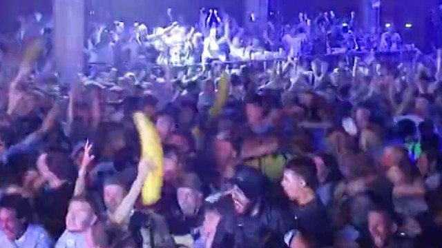 ‘Loucura’ em Manchester. Foi assim que os torcedores festejaram o gol