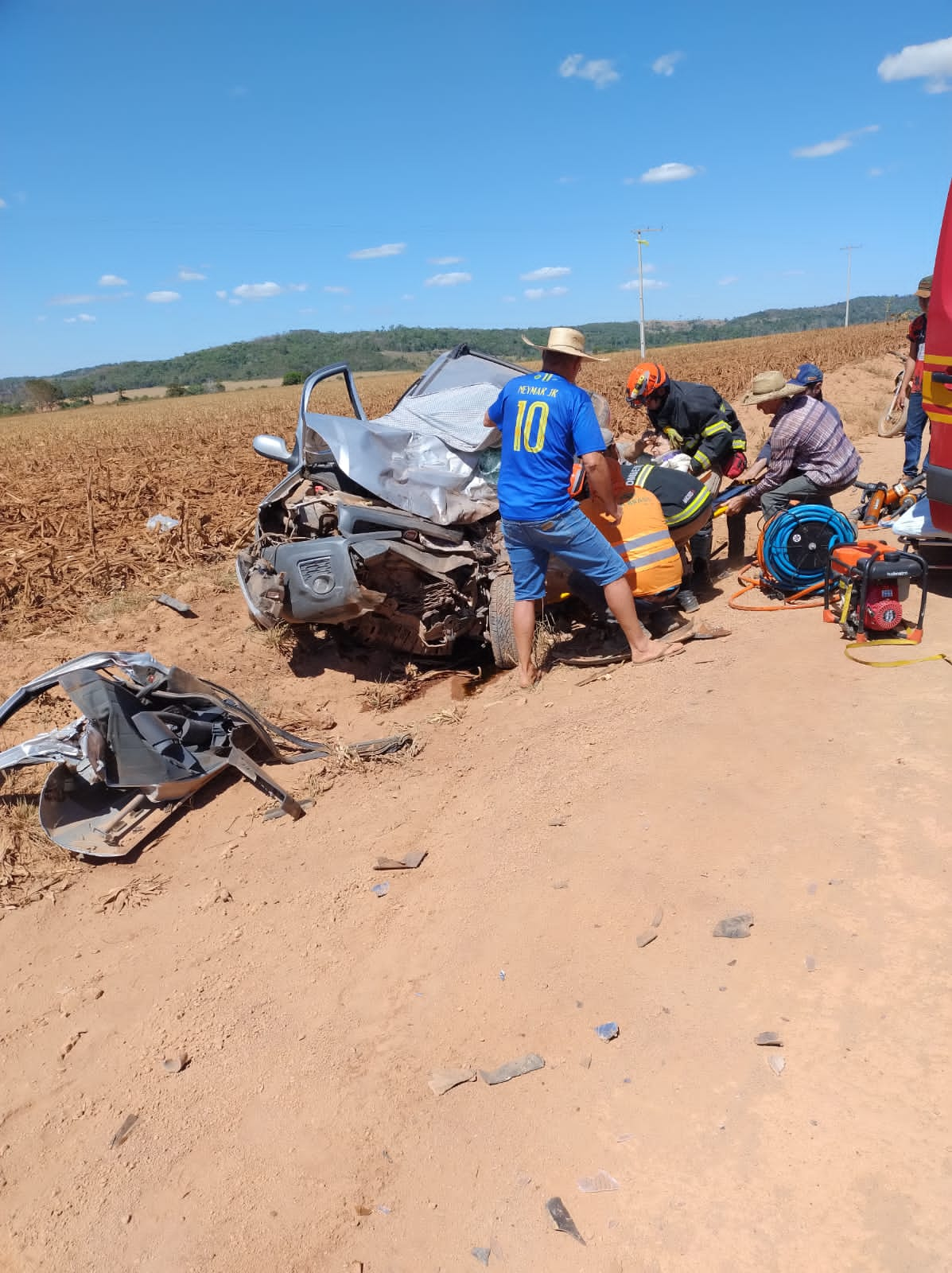 Guarantã: Acidente na linha 38 envolvendo um Fiat Strada e um caminhão