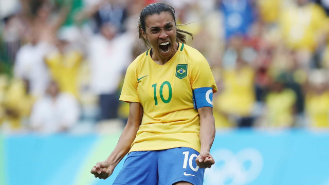 Marta exalta ‘trabalho coletivo’ da seleção em estreia na Copa do Mundo