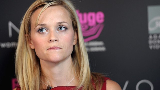 Reese Witherspoon explica motivo para anunciar o divórcio de Jim Toth