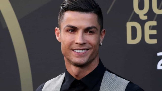 CR7 bate recorde por maior remuneração em uma temporada na história