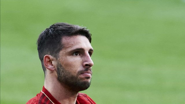 Dores nas costas tiram Calleri do São Paulo no clássico com o Palmeiras pela Copa do Brasil