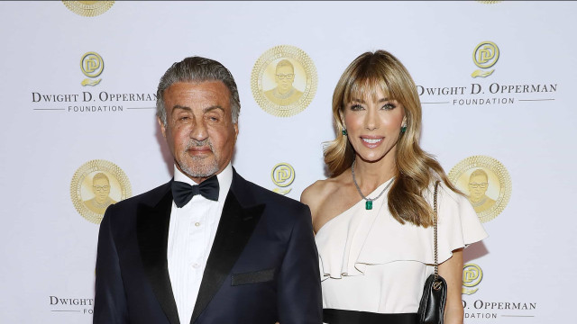 Mulher de Sylvester Stallone destaca  aniversário do ator e se declara