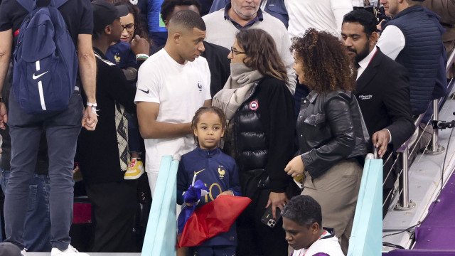 Mãe de Mbappé já negocia com o Real Madrid; veja as exigências do PSG