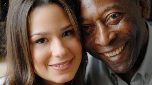 Enteada de Pelé é reconhecida como herdeira do ex-jogador