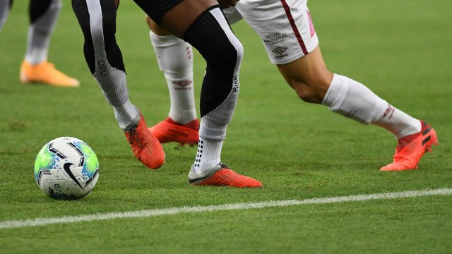 Ceará marca no final e tira o Vila Nova da liderança da Série B