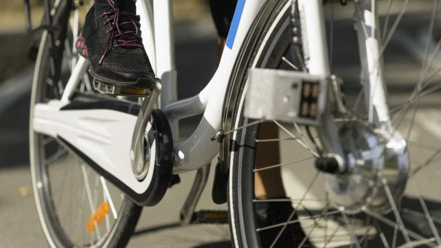 EUA: proliferação de bicicletas elétricas aumenta incêndios atribuídos a baterias de íon-lítio