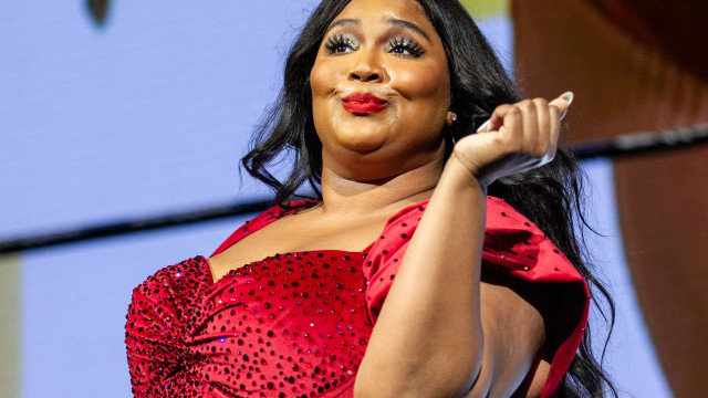 Lizzo vai processar bailarinas que a acusaram de assédio