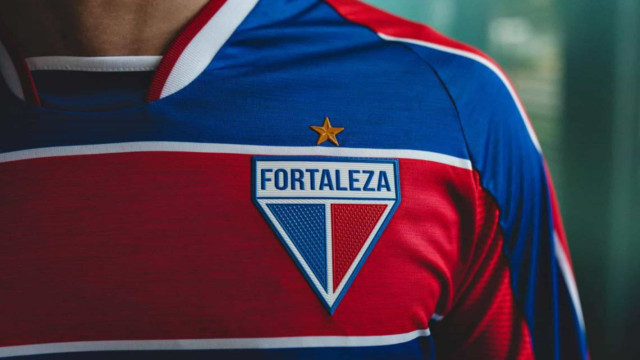 Fortaleza vence o Coritiba e segue na briga por uma vaga na Libertadores