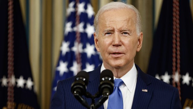 Biden diz que é hora de fabricar produtos norte-americanos nos EUA