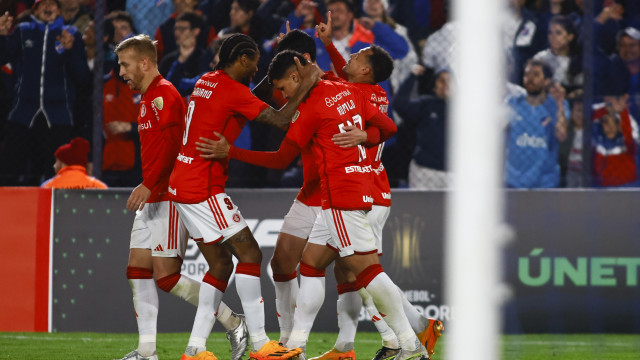 Internacional precisa reverter placar contra o River Plate para se manter na Libertadores