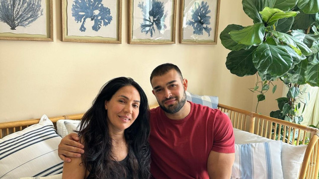 Sam Asghari dá notícias sobre o estado de saúde da mãe e faz anúncio