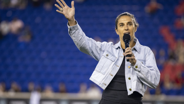 Carli Lloyd detona seleção dos EUA e diz que classificação foi sorte