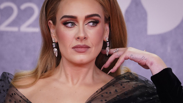 Adele revela luta para largar o vício em café: ‘Mais difícil que parar de fumar’