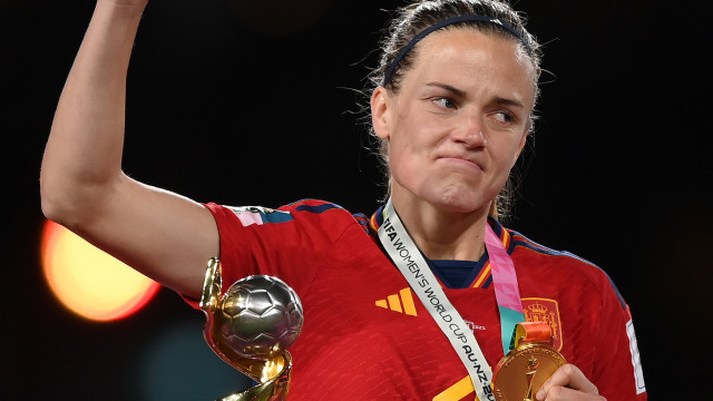 Espanha supera problemas, bate Inglaterra e conquista Copa do Mundo feminina