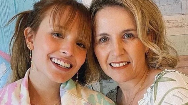 Mãe de Larissa Manoela é acusada de intolerância religiosa; entenda