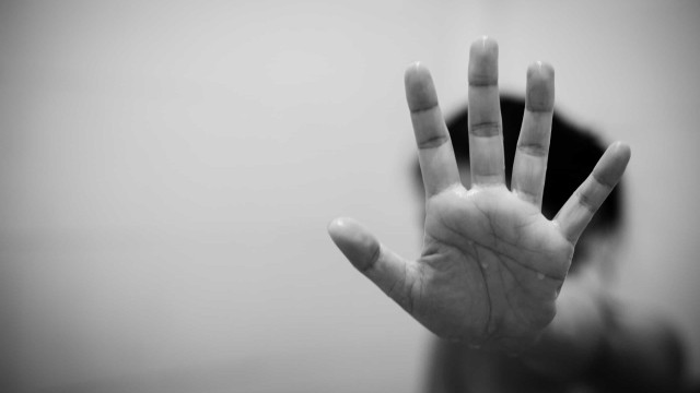 ‘Aprendi com minha filha que bater não educa’, diz sobrevivente de violência doméstica