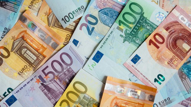 Crescimento do PIB da zona do euro no 2º trimestre é revisado de 0,3% para 0,1%
