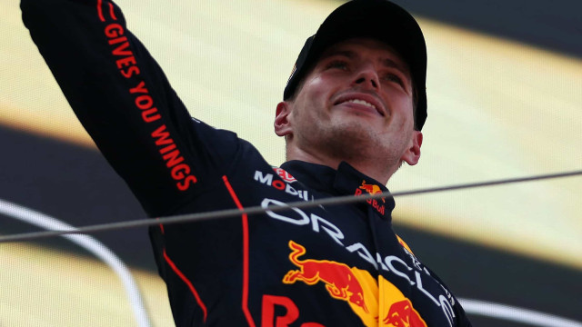 Max Verstappen vence o Grande Prêmio do Japão de F1; Norris e Piastri vão ao pódio