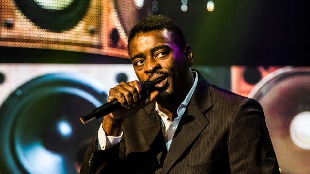 Seu Jorge comemora encontro com Bruno Mars após The Town