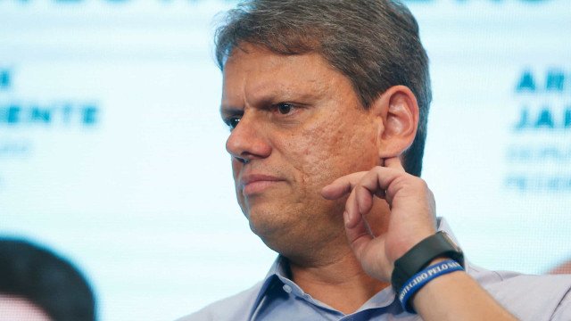 Tarcísio veta projeto que ampliaria vacinação contra HPV em escolas