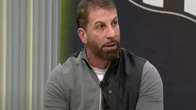 Comentarista e ex-jogador de futebol, Pedrinho pede demissão da Globo