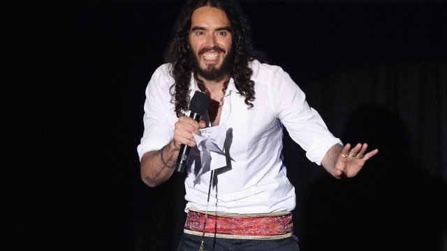 Encrenqueiros? Famosos que já foram deportados