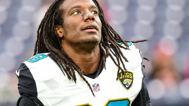 Ex-jogador da NFL está desaparecido. Mãe foi encontrada morta