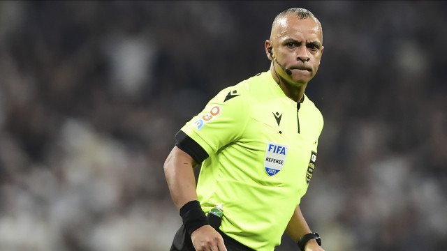 Árbitro que errou a favor do Corinthians é convocado para audiência pública no Senado