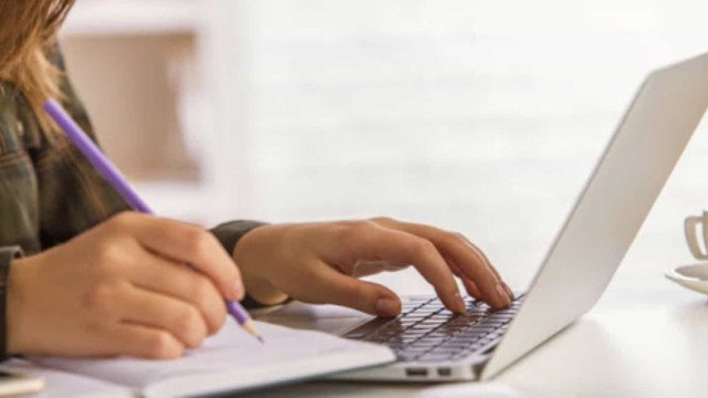 Graduação a distância sobe 700% em 10 anos; média é de 171 alunos por professor na rede privada