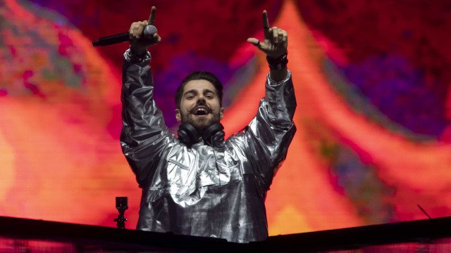 Alok chora por bombardeios em Israel e desabafa sobre falta de convívio com o pai