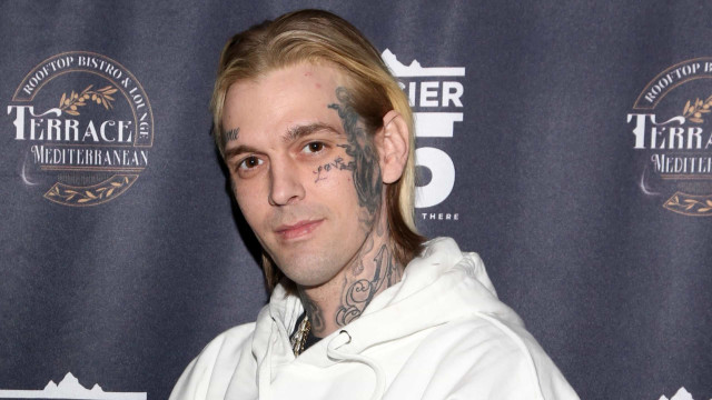 Família de Aaron Carter acusa médicos e farmácias pela morte do cantor