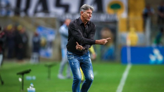 Renato Gaúcho sai ‘correndo’ do Beira-Rio para viajar ao Rio e irrita presidente do Grêmio