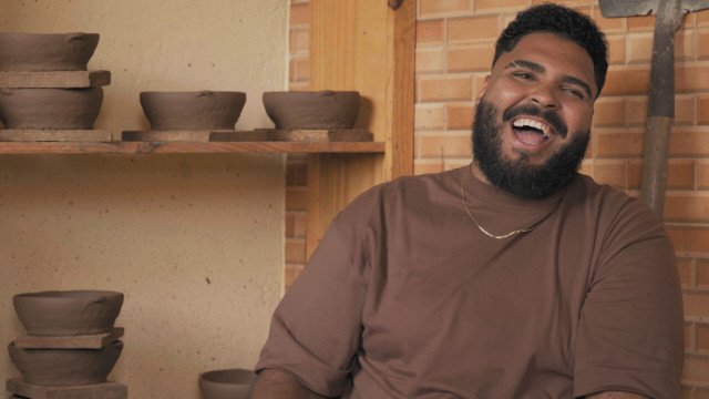 Humorista da Globo, Paulo Vieira entra na academia que escolhe indicados ao Emmy